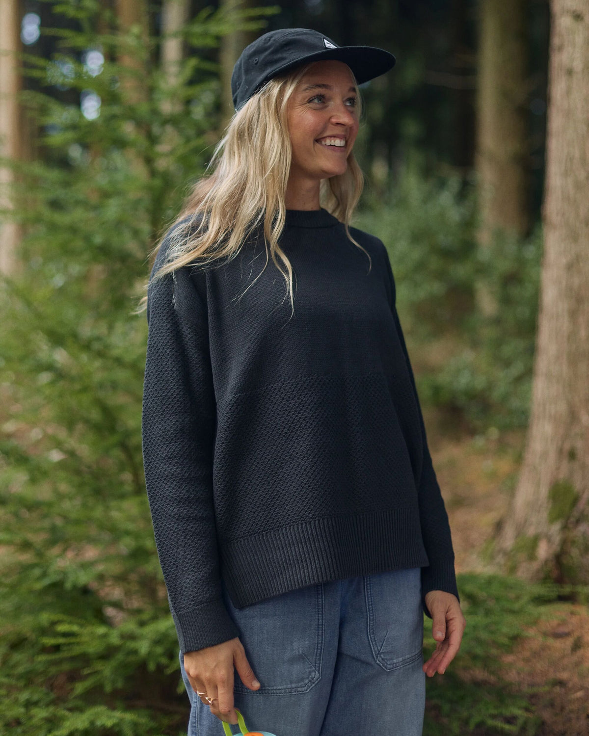 Cove Knitted Jumper - Black - Lifestyle
