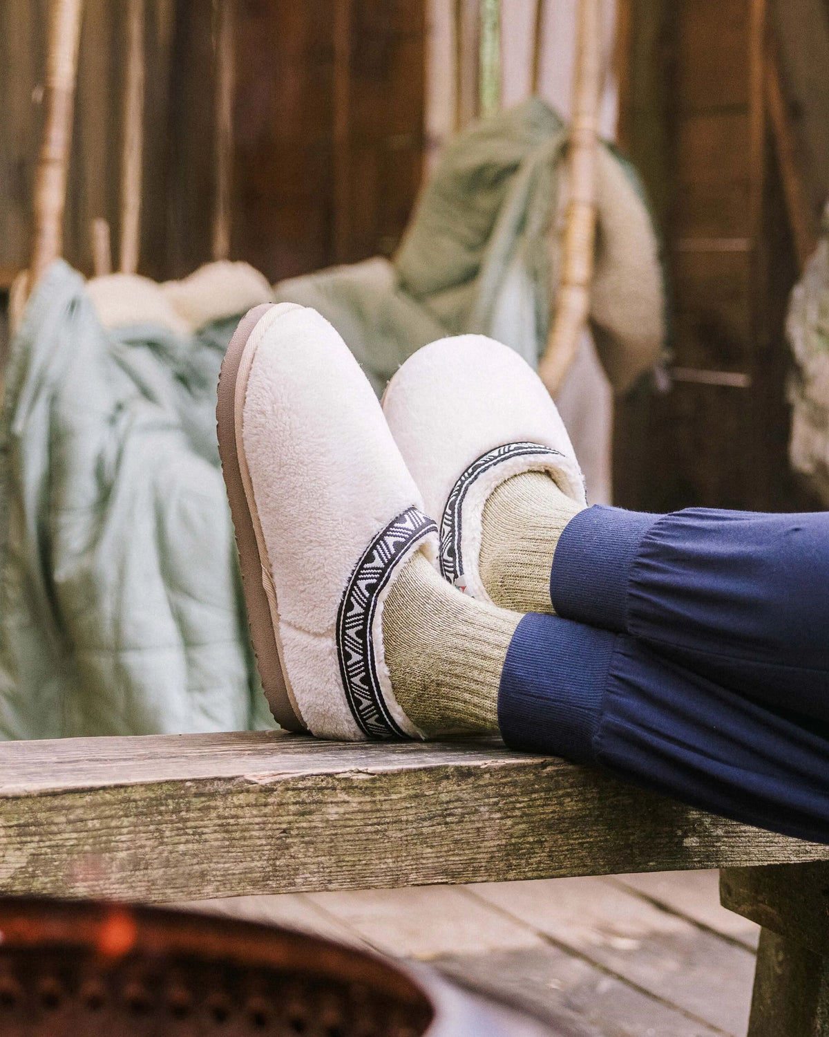 Ember Sherpa Fleece Slipper - Birch - Lifestyle