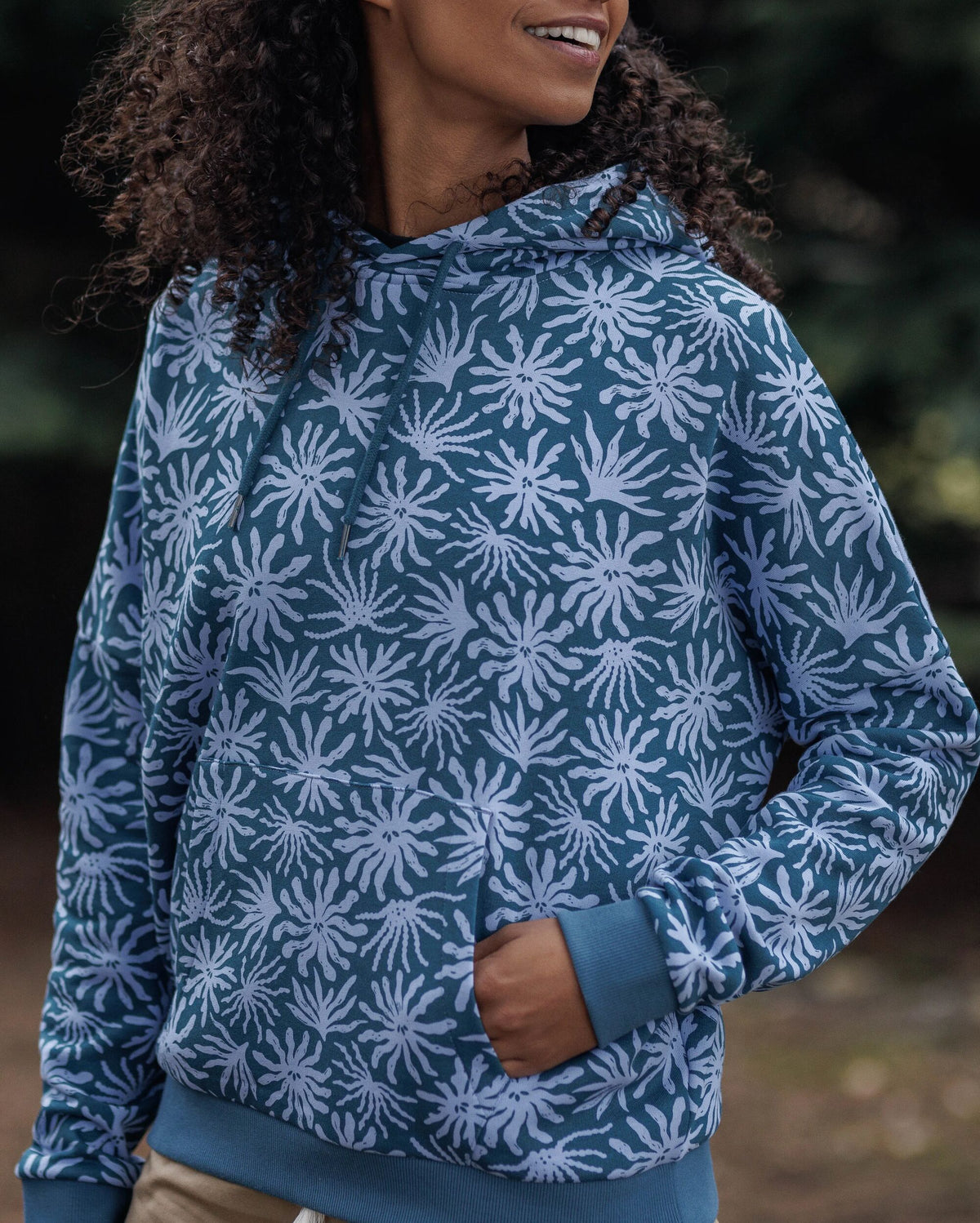 Arame Cotton Hoodie - Seaweed Blue Steel - Lifestyle