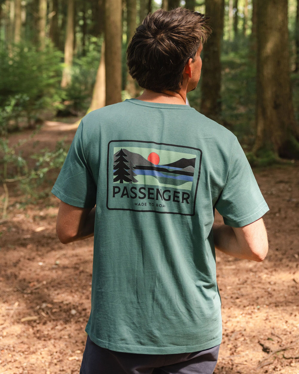 Roamer Men's T-Shirt - Deep Ocean - Lifestyle