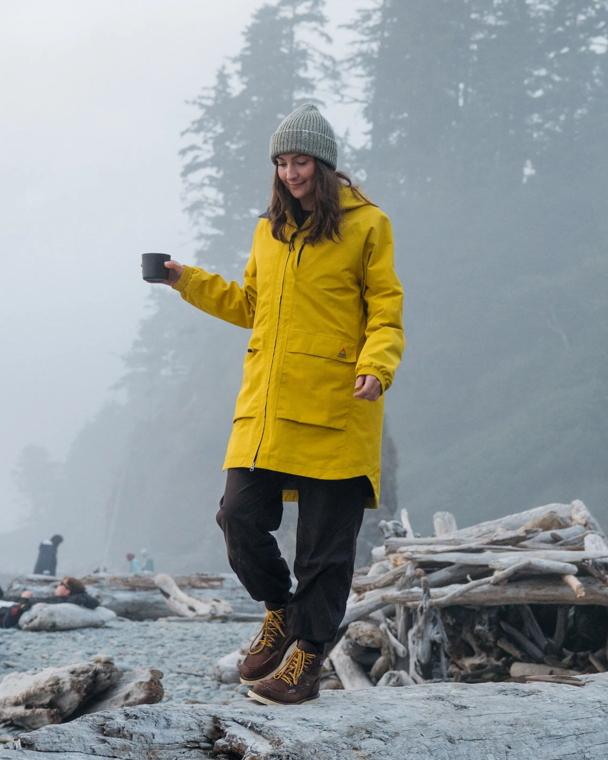 Serein Waterproof Jacket - Heritage Yellow - Lifestyle