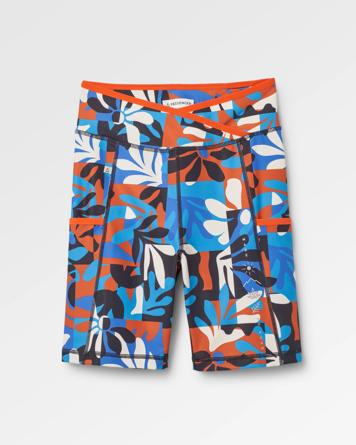 Mantra Active Short - Mountain Foliage Blue - Flatlay