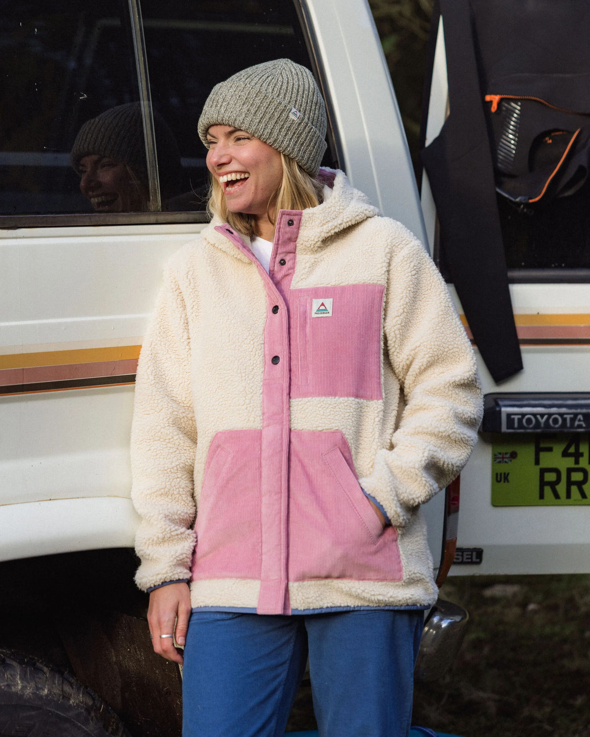 Clover Sherpa Hooded Fleece - Oat - Lifestyle