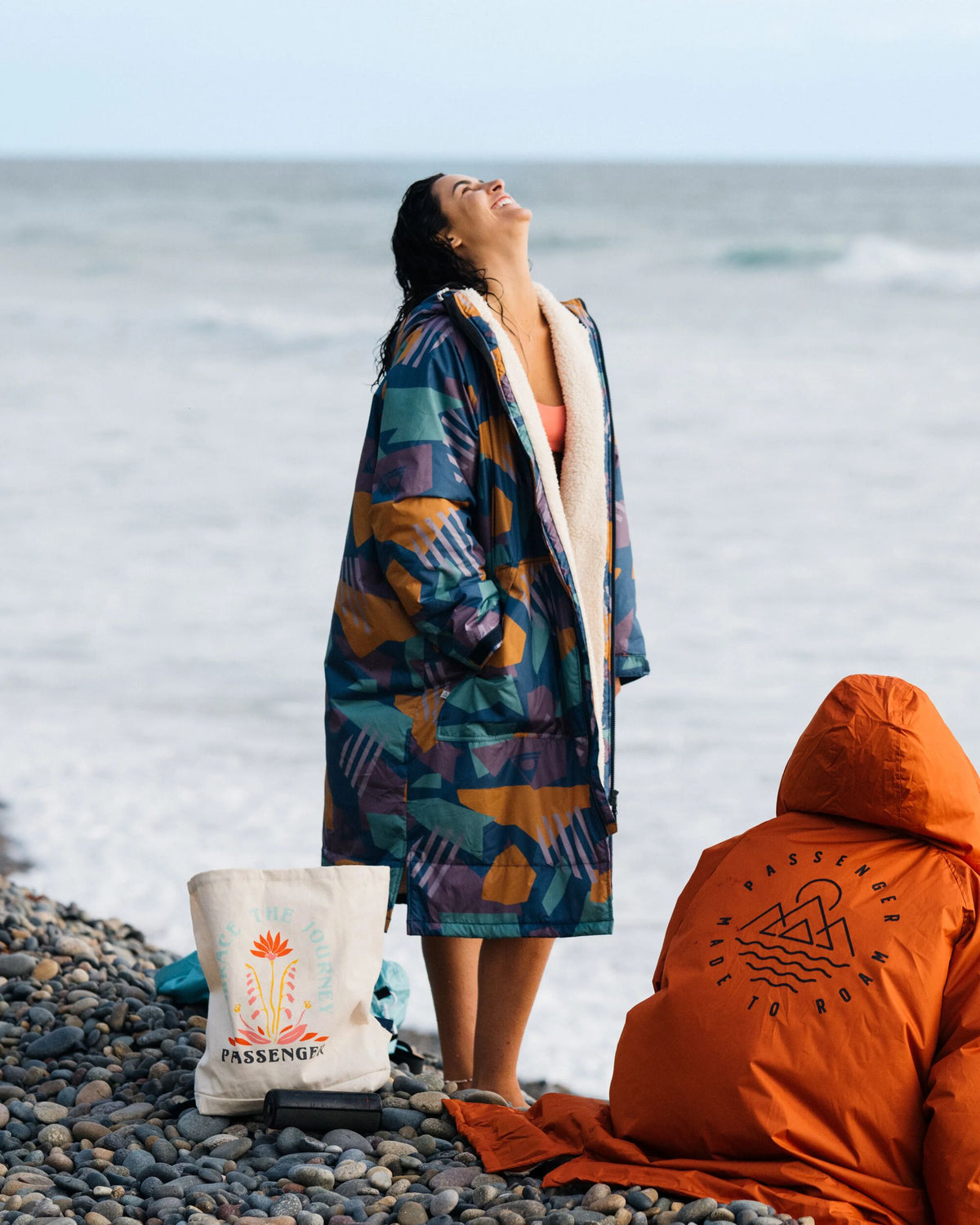 Waves Sherpa Lined Changing Robe - Deep Blue Camo Pattern - Lifestyle - Female