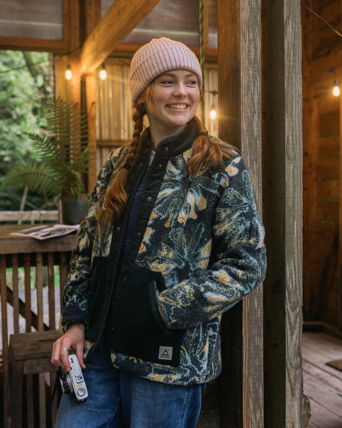 Clover Sherpa Fleece - Frost Dark Fern - Lifestyle