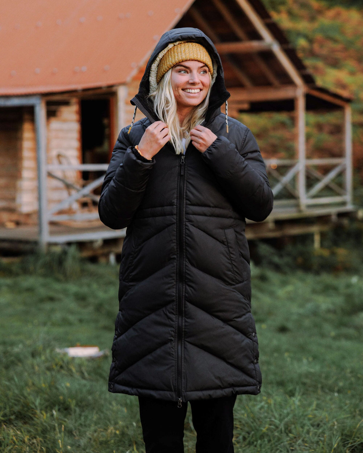 Kinsey Jacket - Phantom Black - Lifestyle