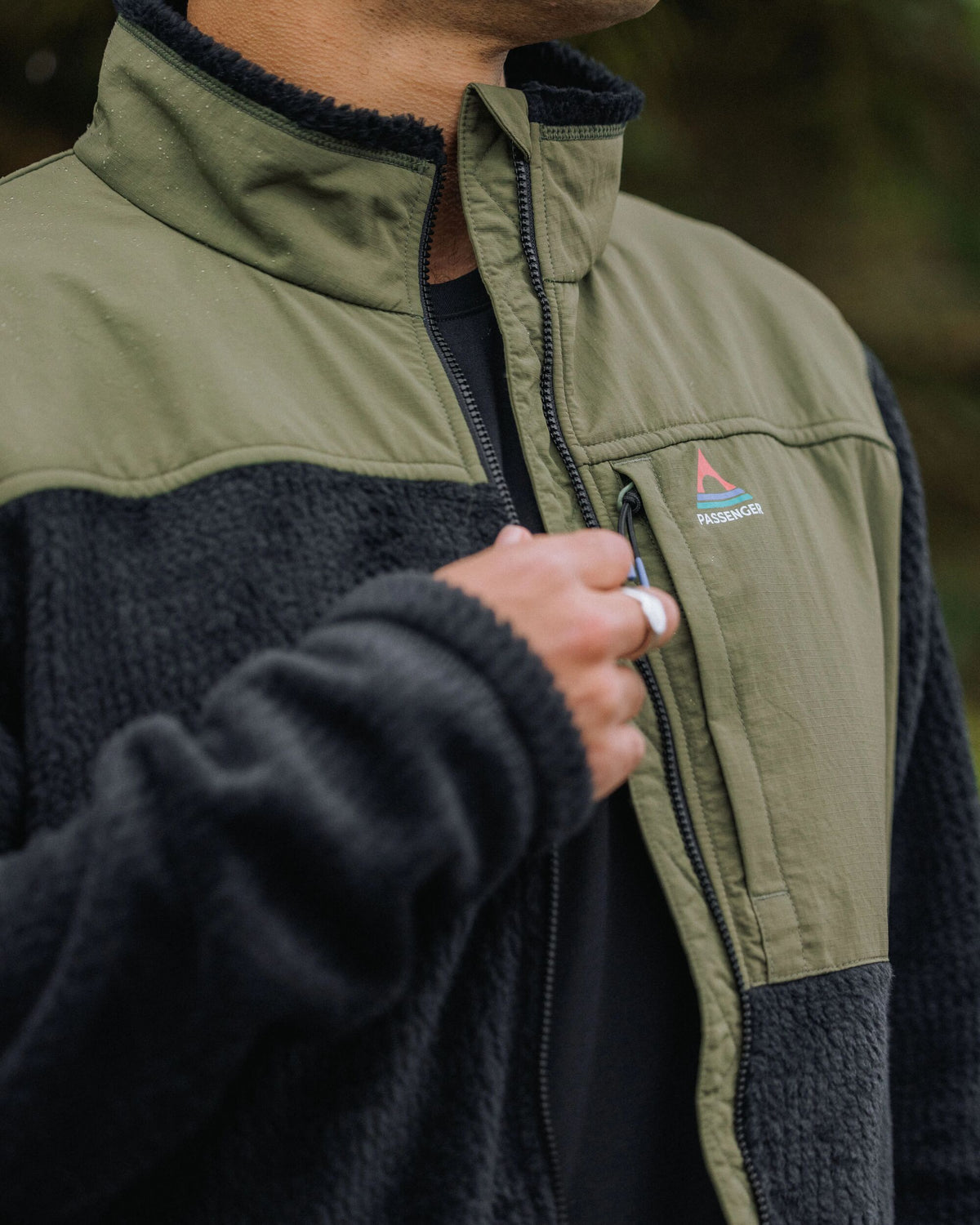 Venturescape Men's Fleece - Black/Khaki - Lifestyle