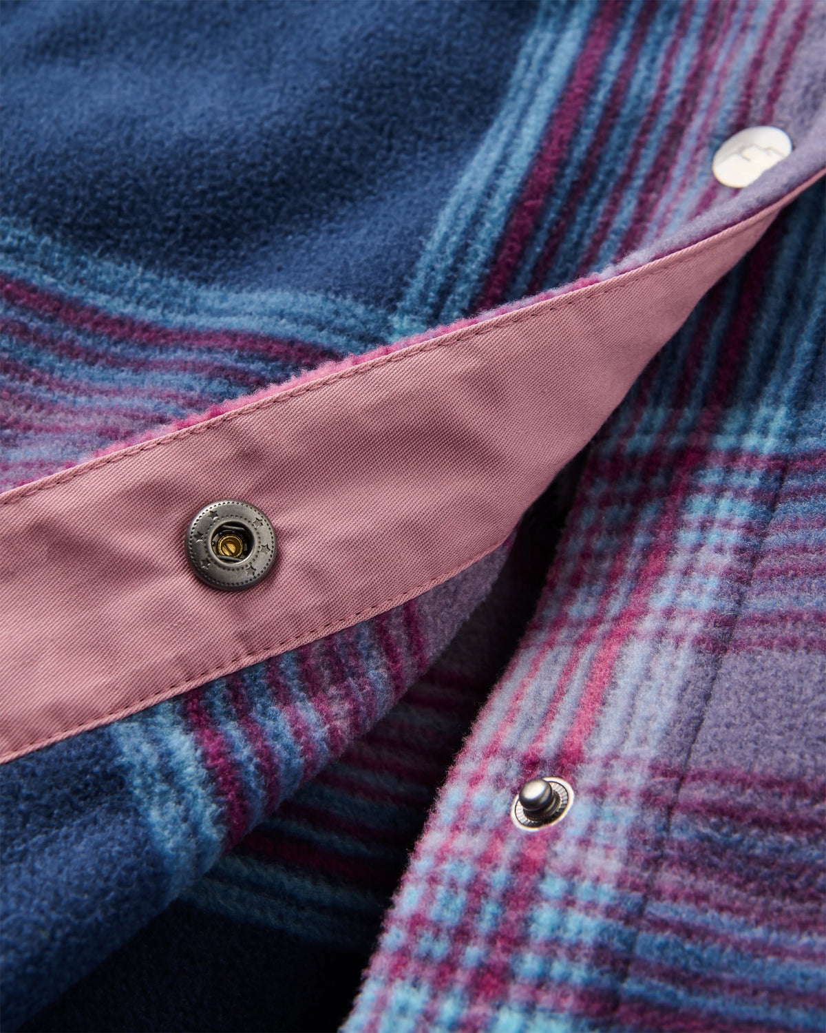 East Polar Fleece Shirt - Rich Navy/Pink Haze Check - Flatlay