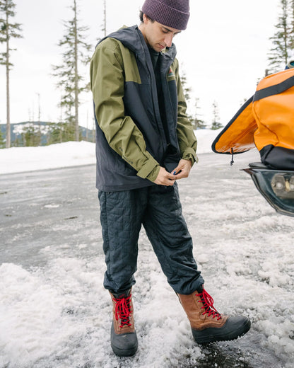 Timberline Quilted Jogger - Black - Lifestyle