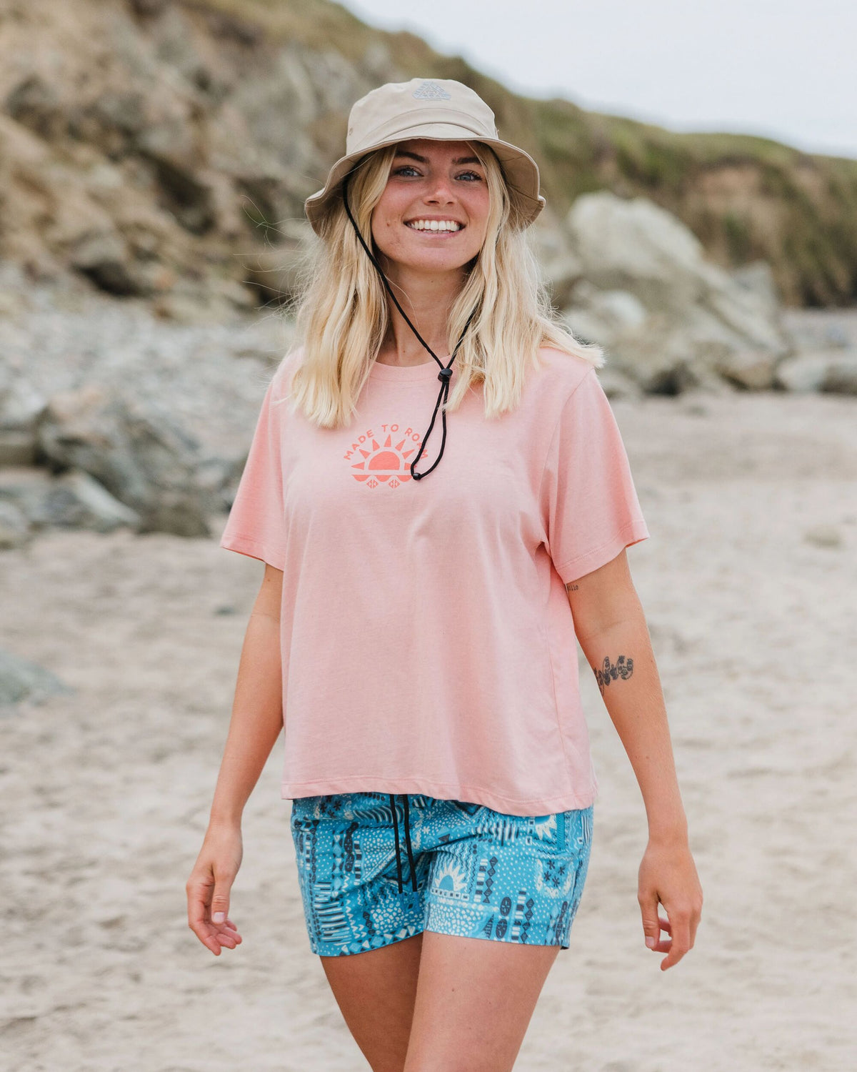 Sunburst T-Shirt - Soft Shell Pink - Lifestyle