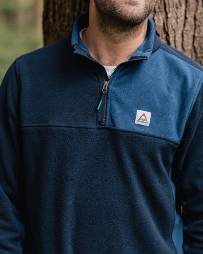 Root Polar 1/4 Zip Fleece - Deep Navy - Lifestyle