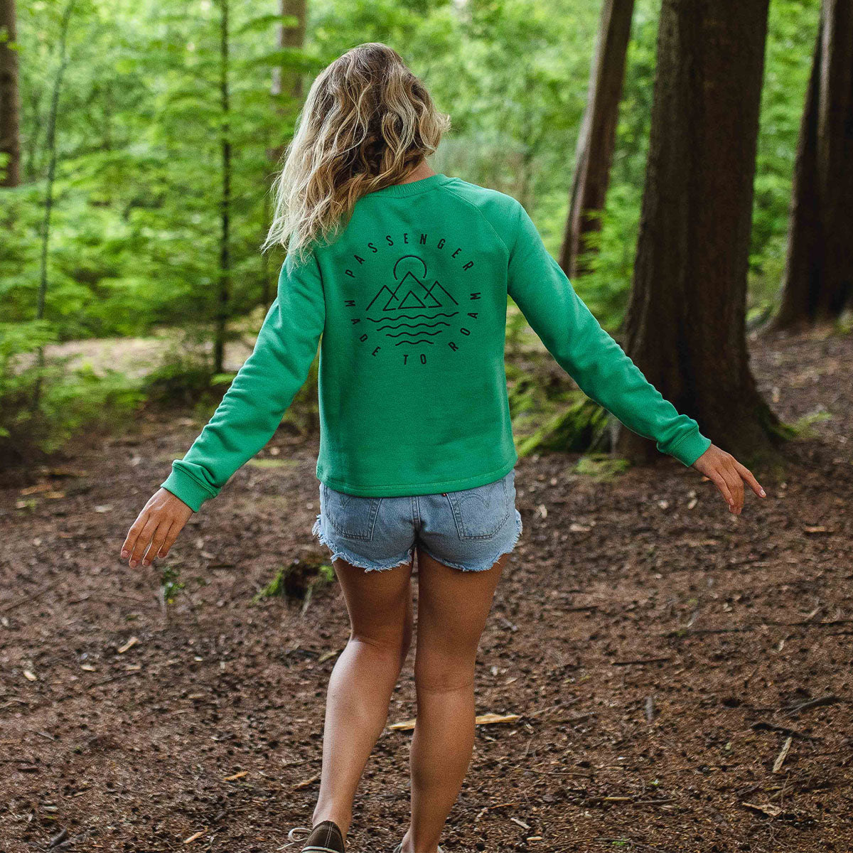 Remote Sweatshirt - Green Spruce - Lifestyle