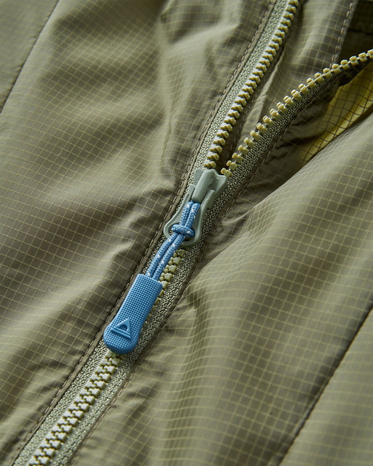 Gusto Windshell Anorak - Khaki/Dark Denim - Flatlay