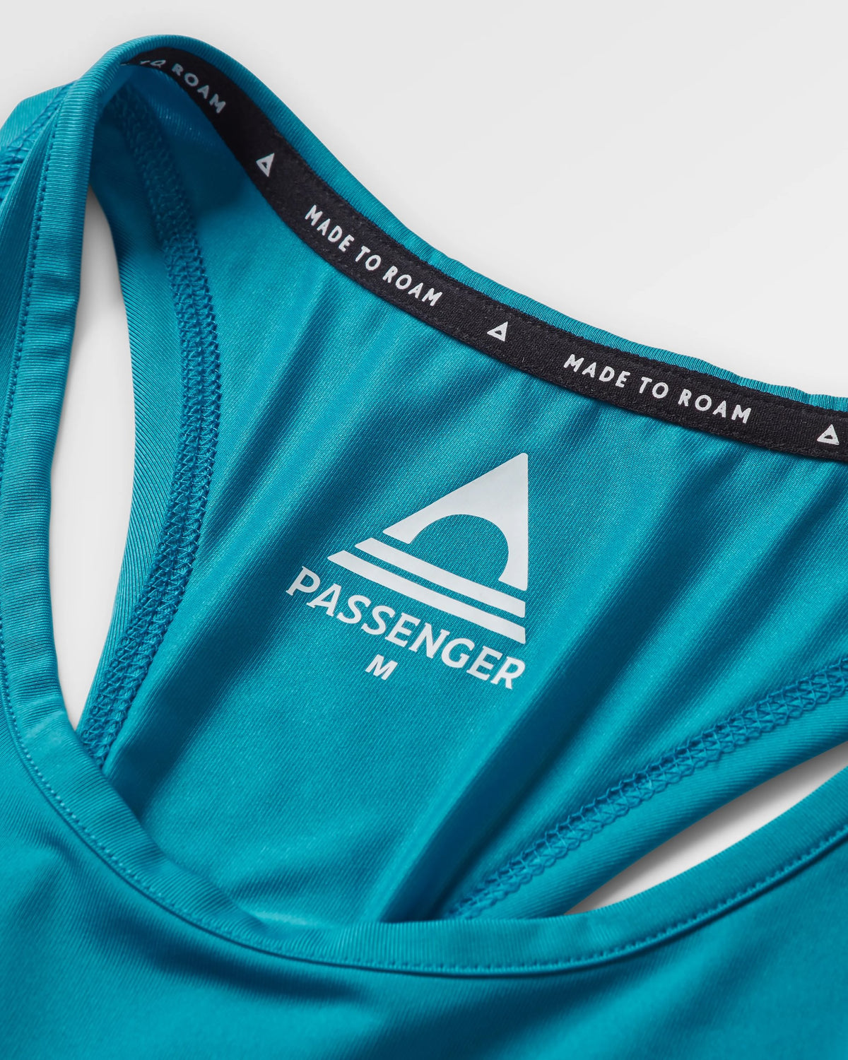 Twist Active Vest - Blue Pool - Flatlay