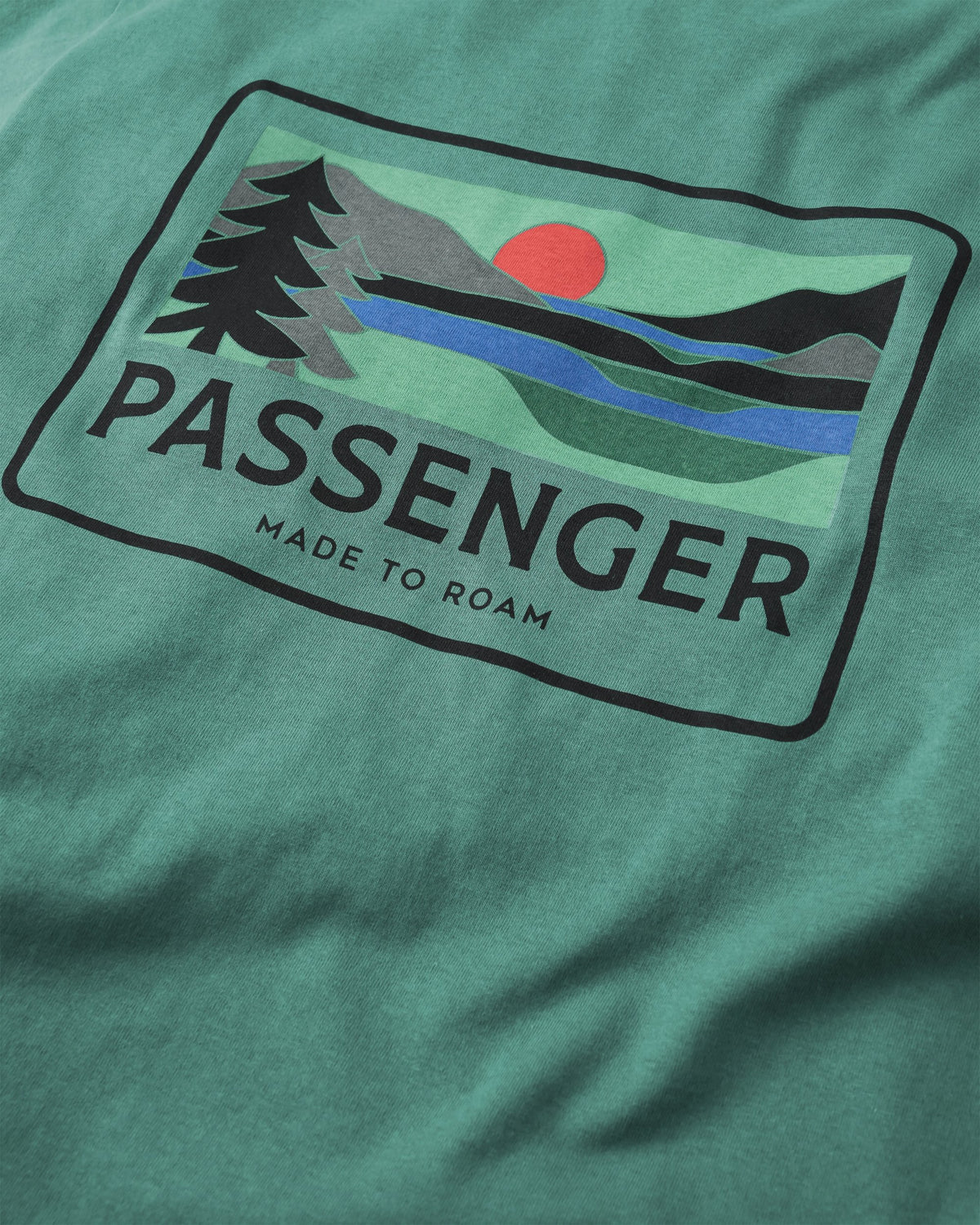 Roamer Men's T-Shirt - Deep Ocean - Flatlay
