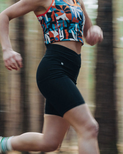 Mantra Active Short - Black - Lifestyle