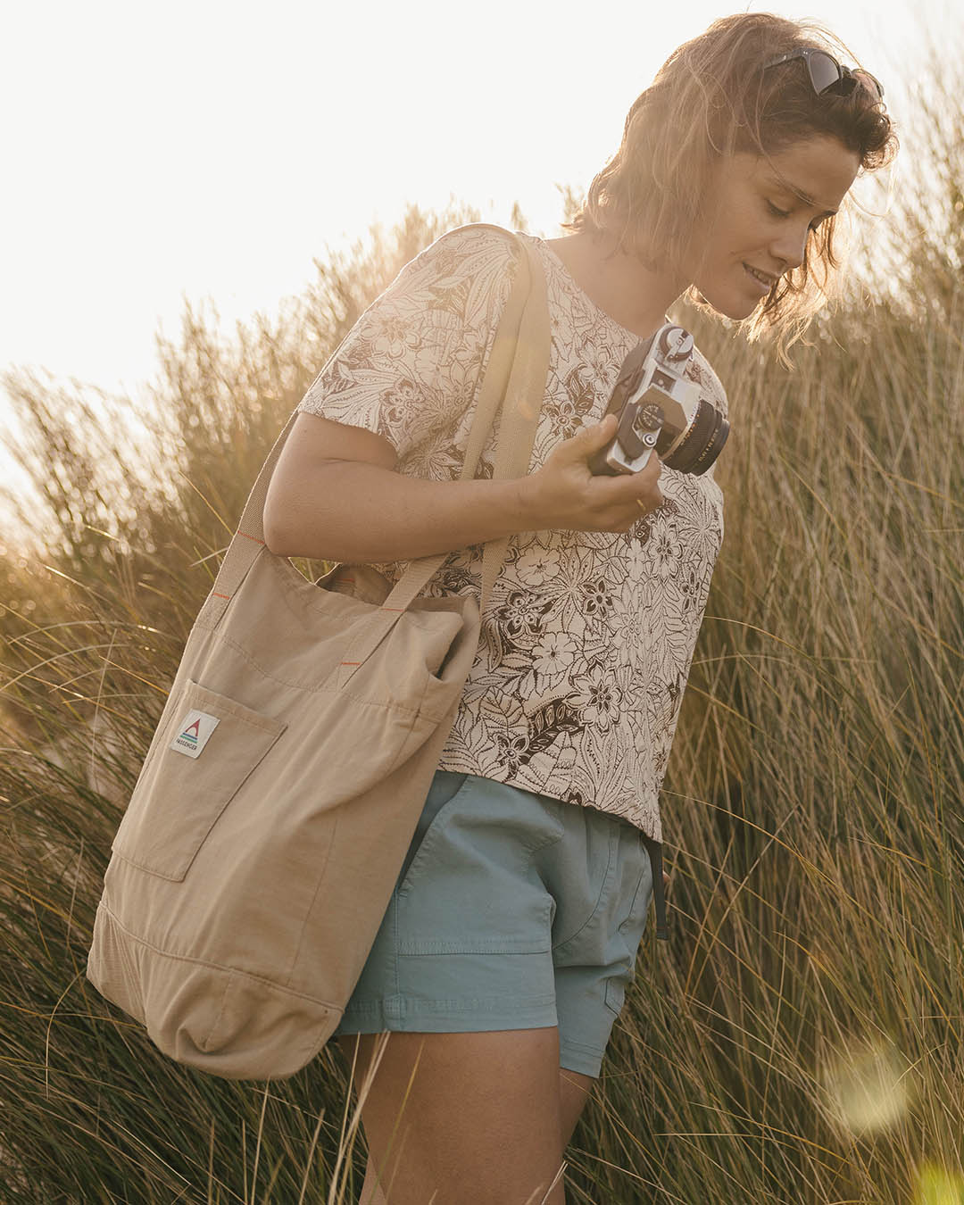 Evergreen Tote Bag - Biscuit - Lifestyle