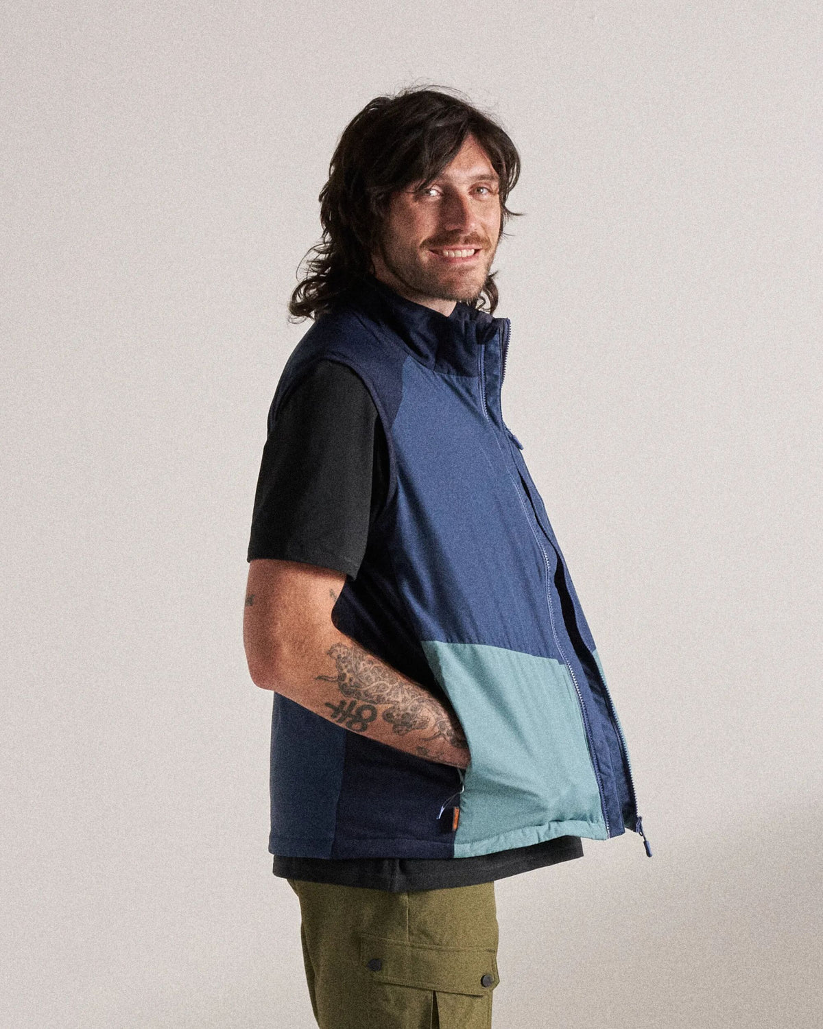 Daybreak Lightweight Thermore® Insulated Gilet - Rich Navy/Dark Denim/Arctic - Studio Model