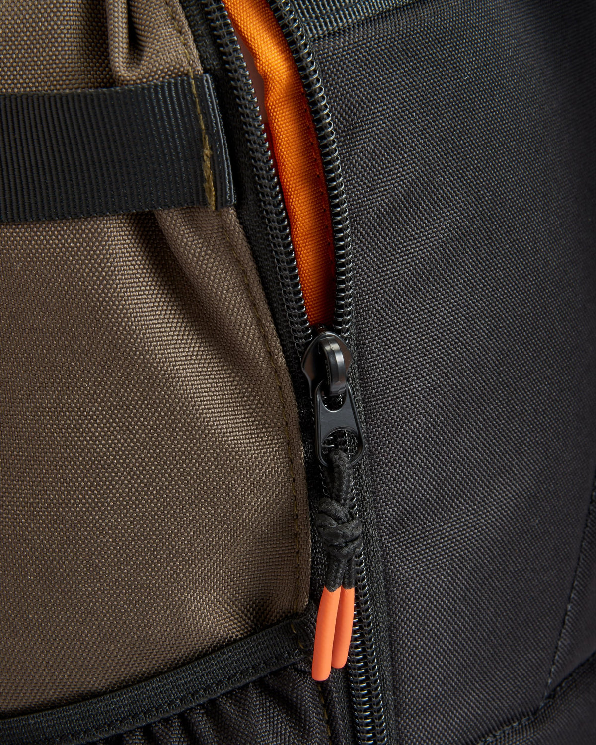 Boondocker 32L Backpack - True Black/ Khaki - Flatlay