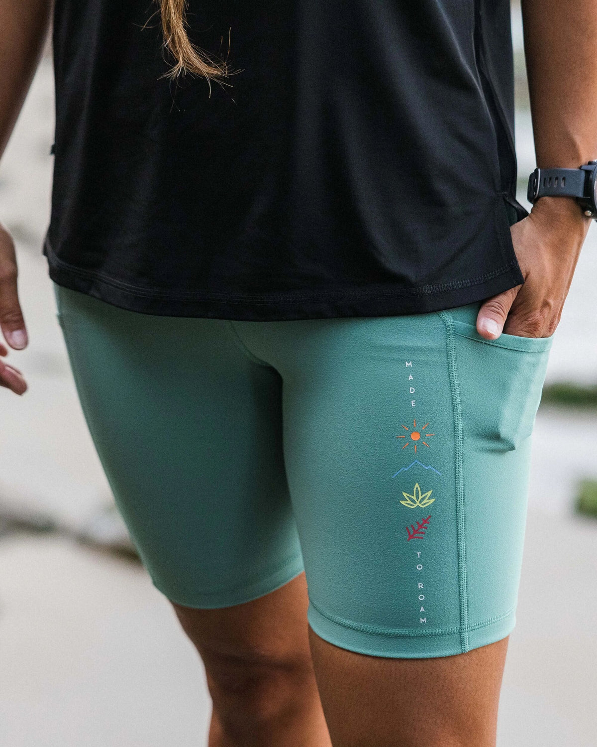 Mantra Active Short - Deep Sea - Lifestyle
