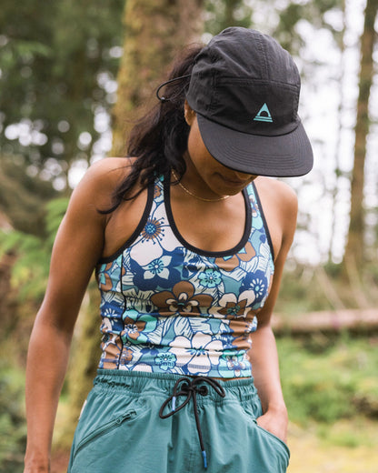 Mantra Active Crop Top - Vintage Floral Aqua - Lifestyle