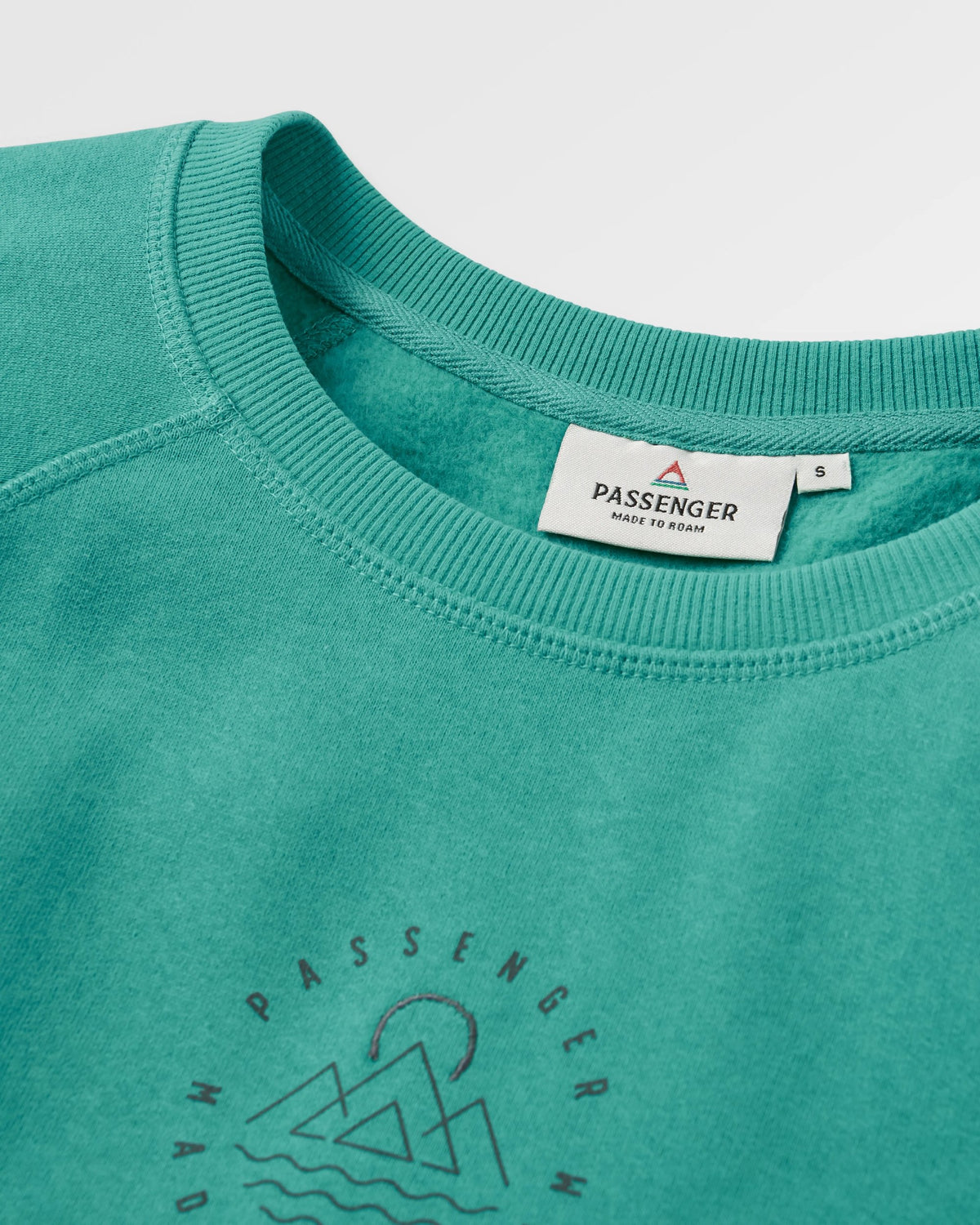 Remote Sweatshirt - Greenlake - Flatlay