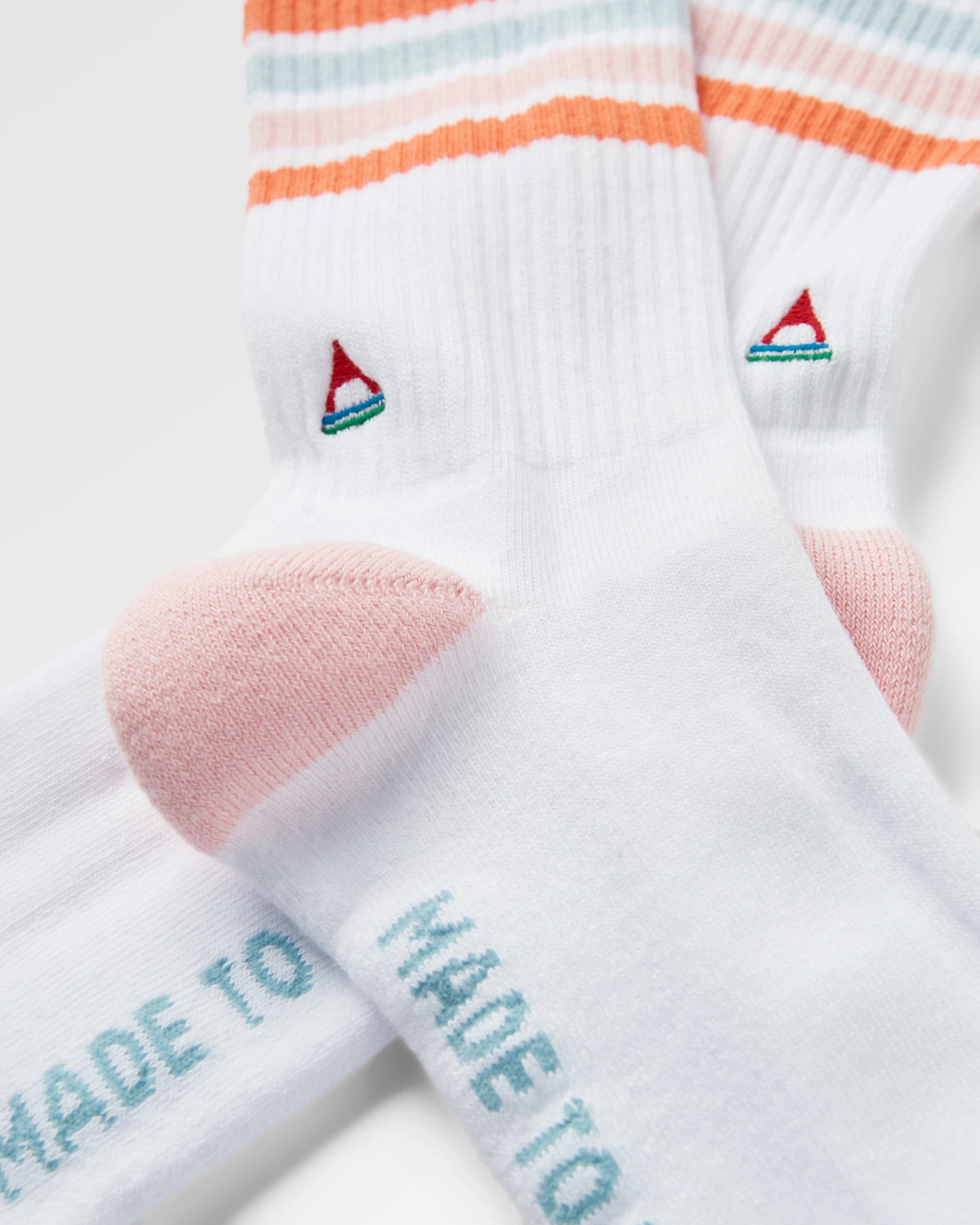 Classic Midweight Crew Socks - White - Flatlay