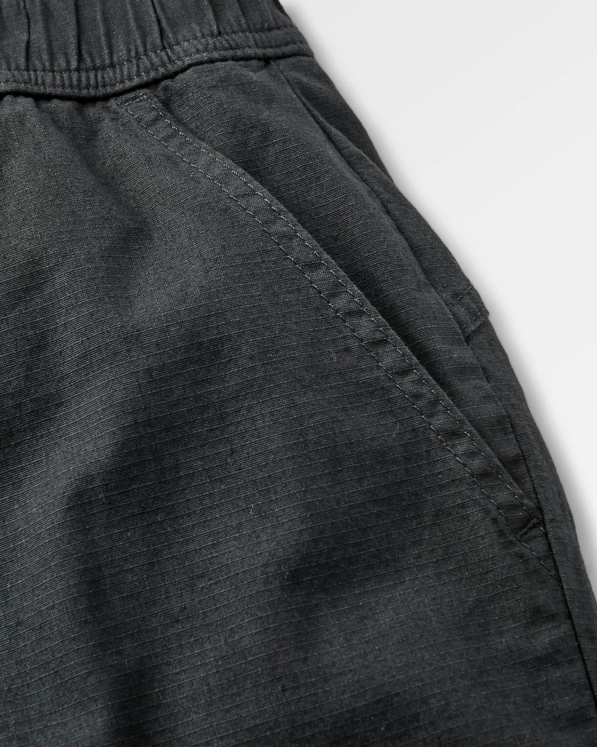Kimmer Ripstop Cotton Short - Black - Flatlay