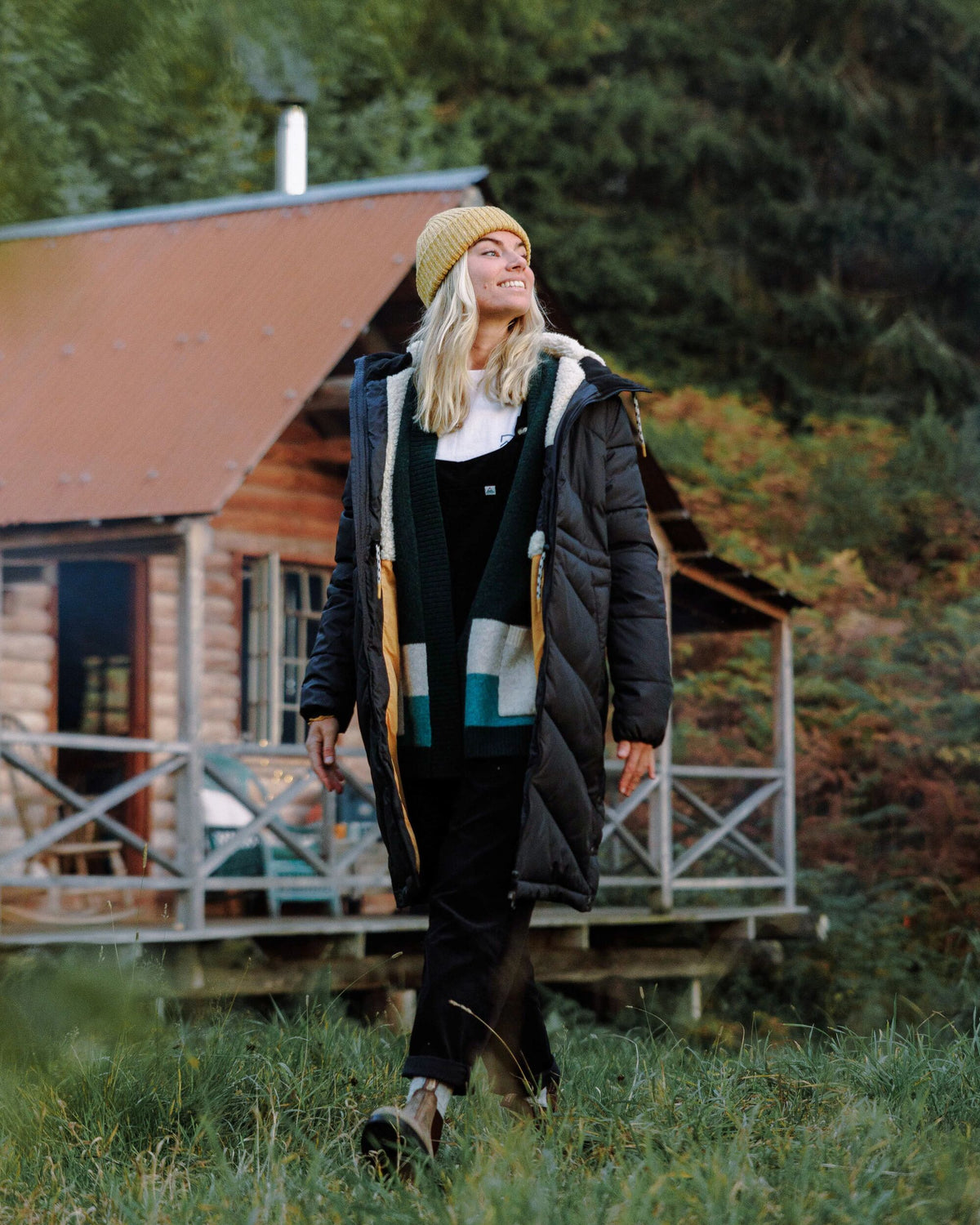 Kinsey Jacket - Phantom Black - Lifestyle