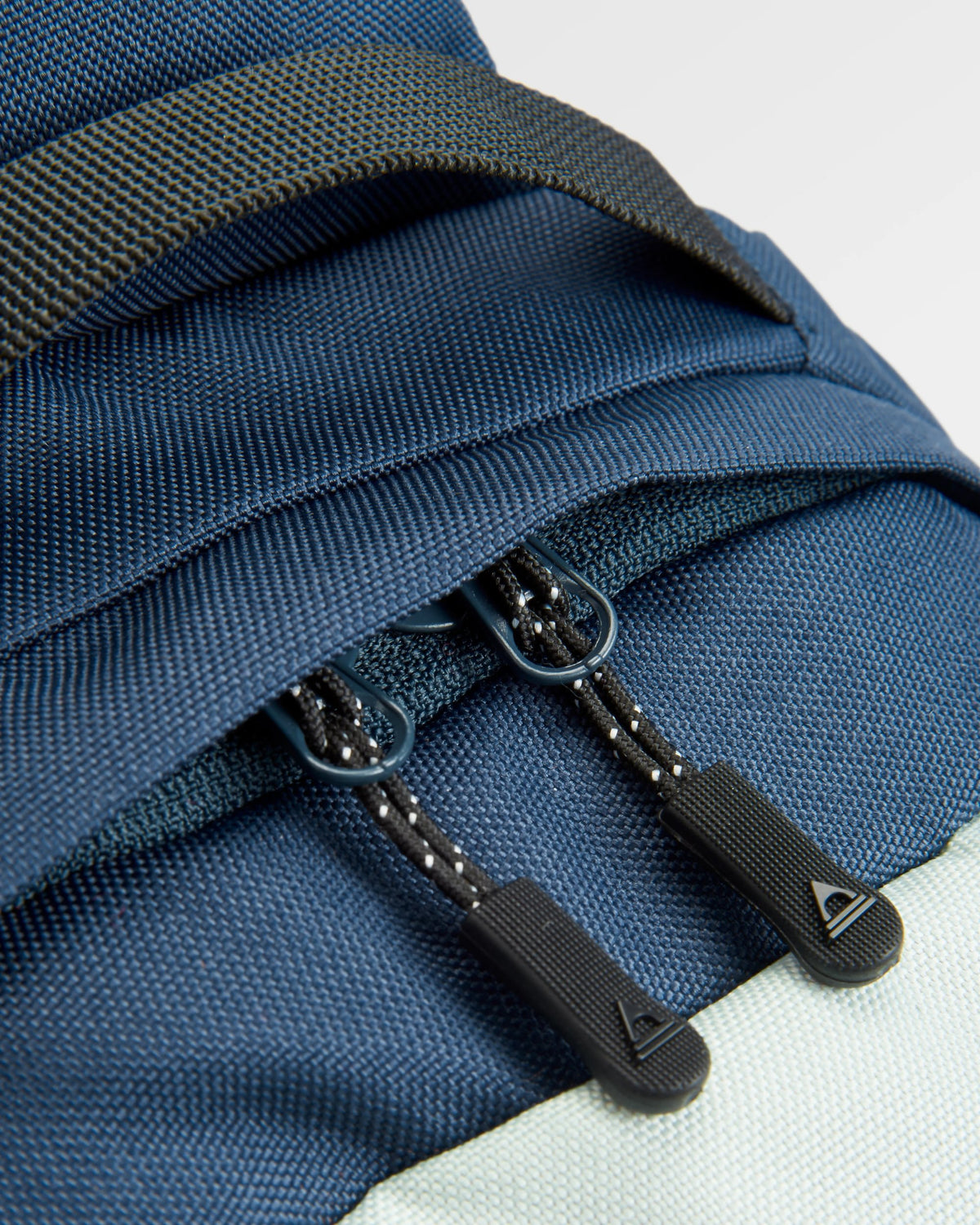 Boondocker Sling 8L - Rich Navy/Surf Spray/Moonlight Blue - Flatlay