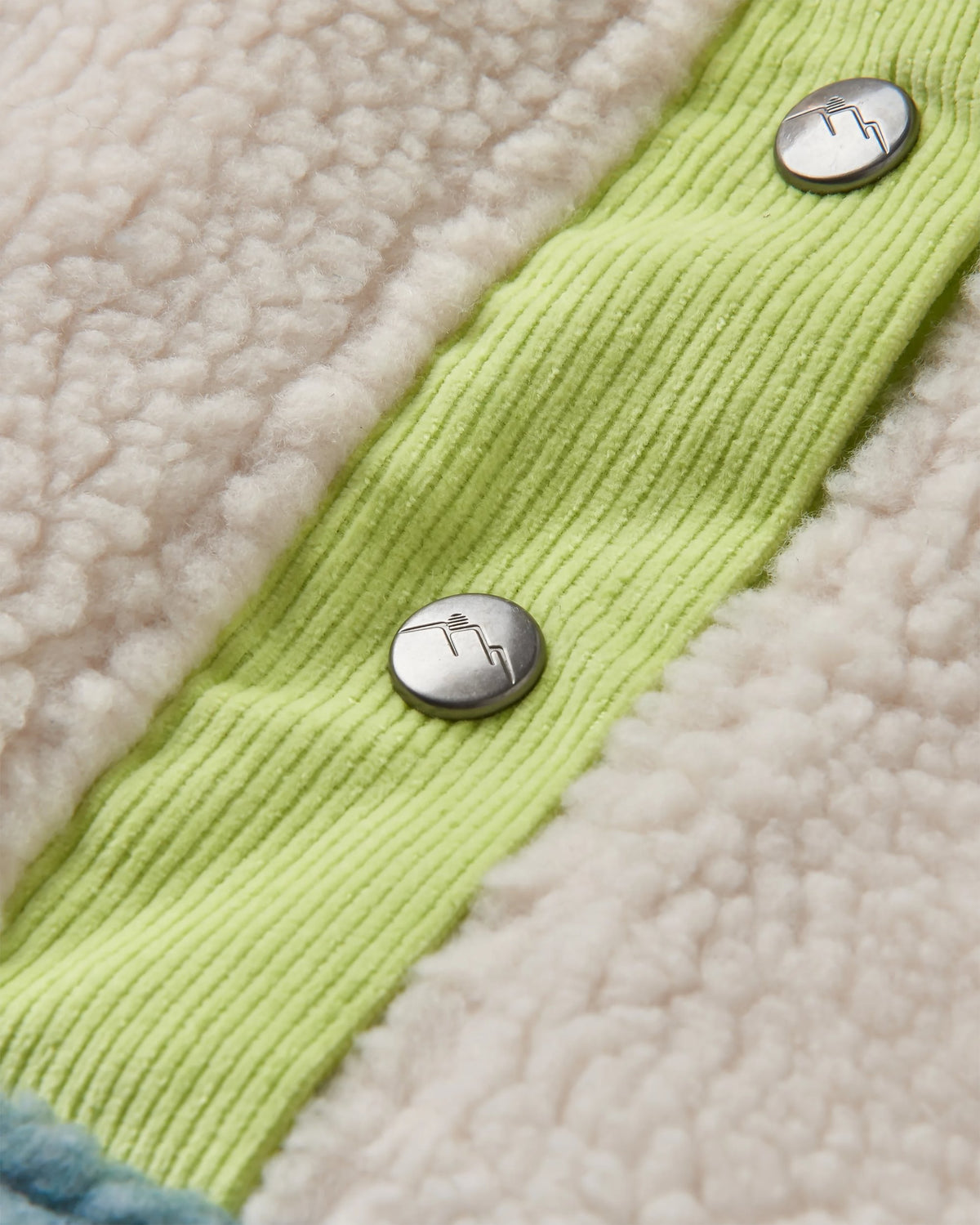 Create Deep-Pile Sherpa Fleece - Arctic - Flatlay