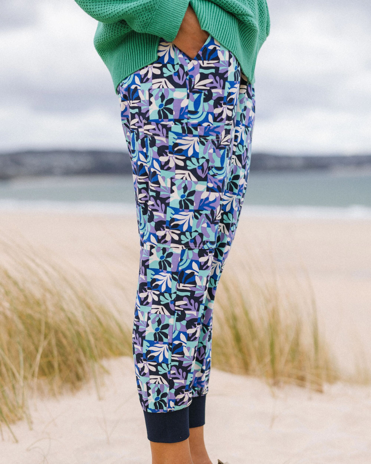 Day Dream Trouser - Mountain Foliage Purple - Lifestyle