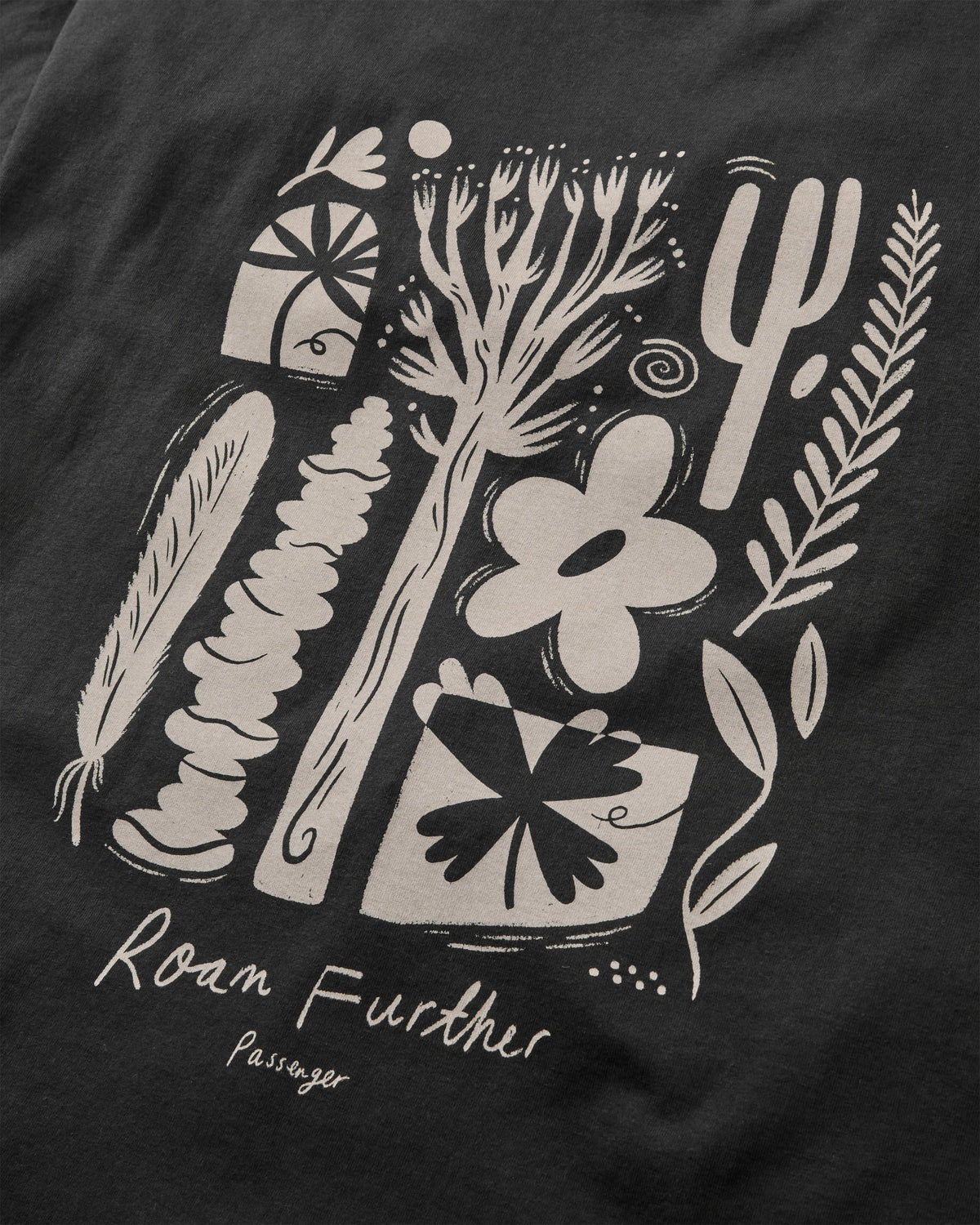 Men's Roam Further T-Shirt - Black - Flatlay