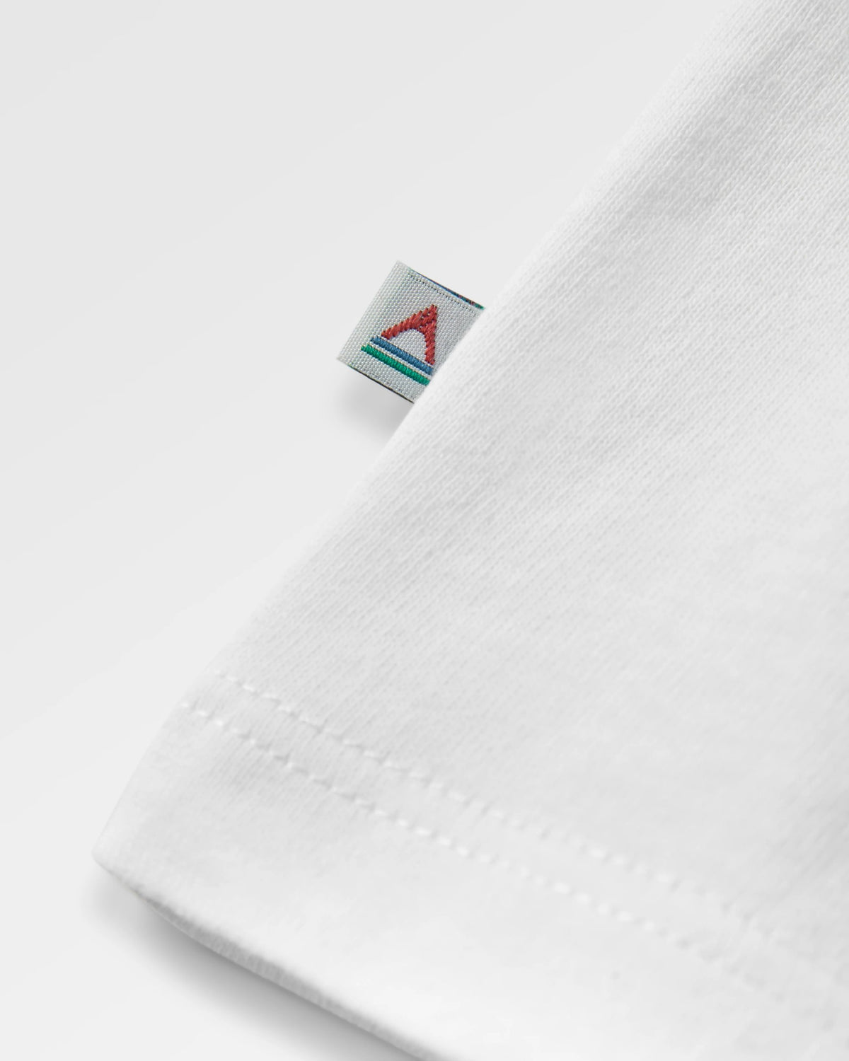 Classic Vest - White - Flatlay