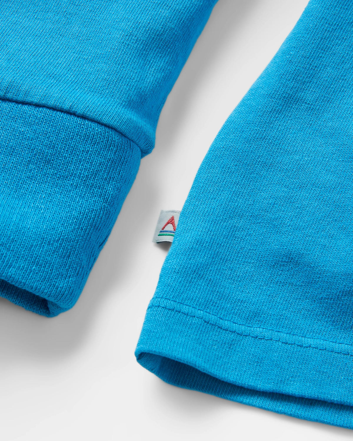 Breathe  LS T-Shirt - Atlantic Blue - Flatlay