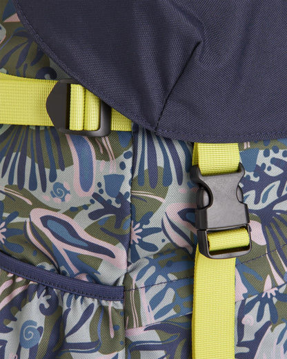 Boondocker 26L Backpack - Abstract Seaweed Pistachio - Flatlay