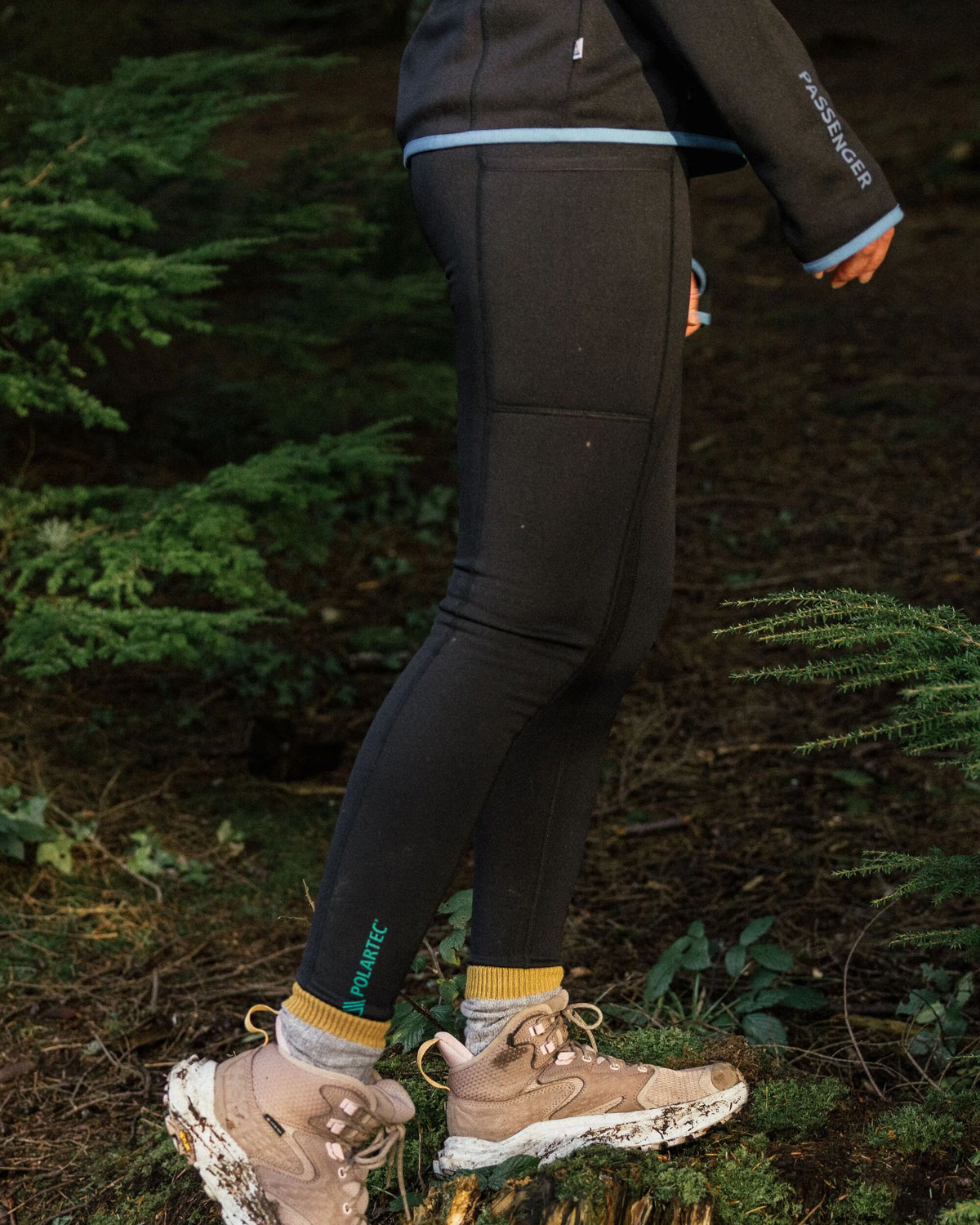 Wintergreen Polartec® Legging - Black - Lifestyle