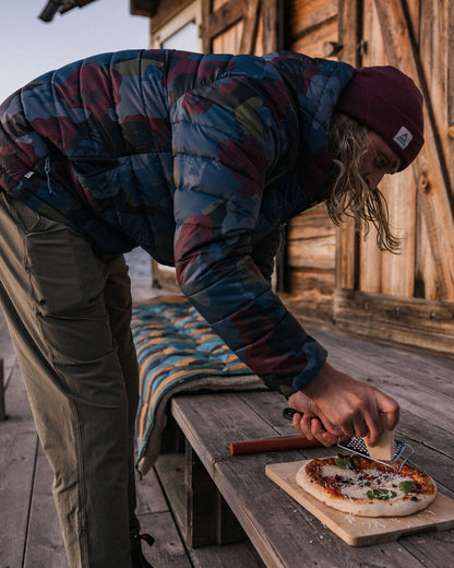 Roamer Insulated Jacket - Sycamore Pattern - Lifestyle