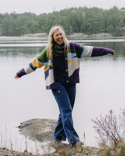Scenic Knitted Cardigan - Scenic Deep Plum - Lifestyle