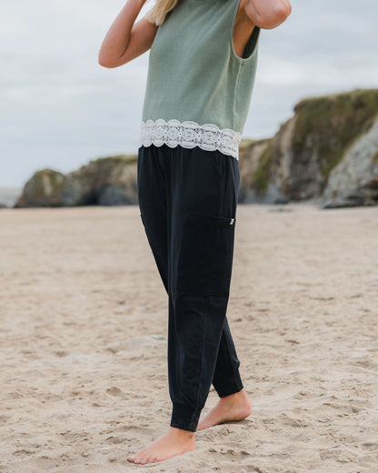 Day Dream Trouser - Black - Lifestyle