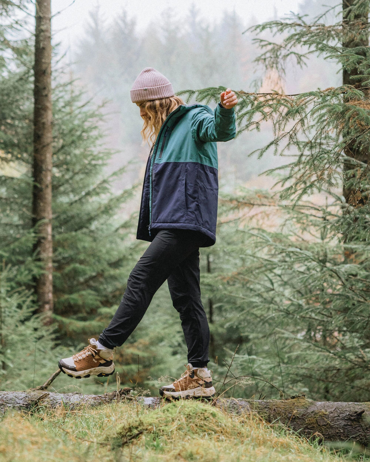 Elevate Insulated Waterproof Jacket - Deep Ocean/Rich Navy  - Lifestyle