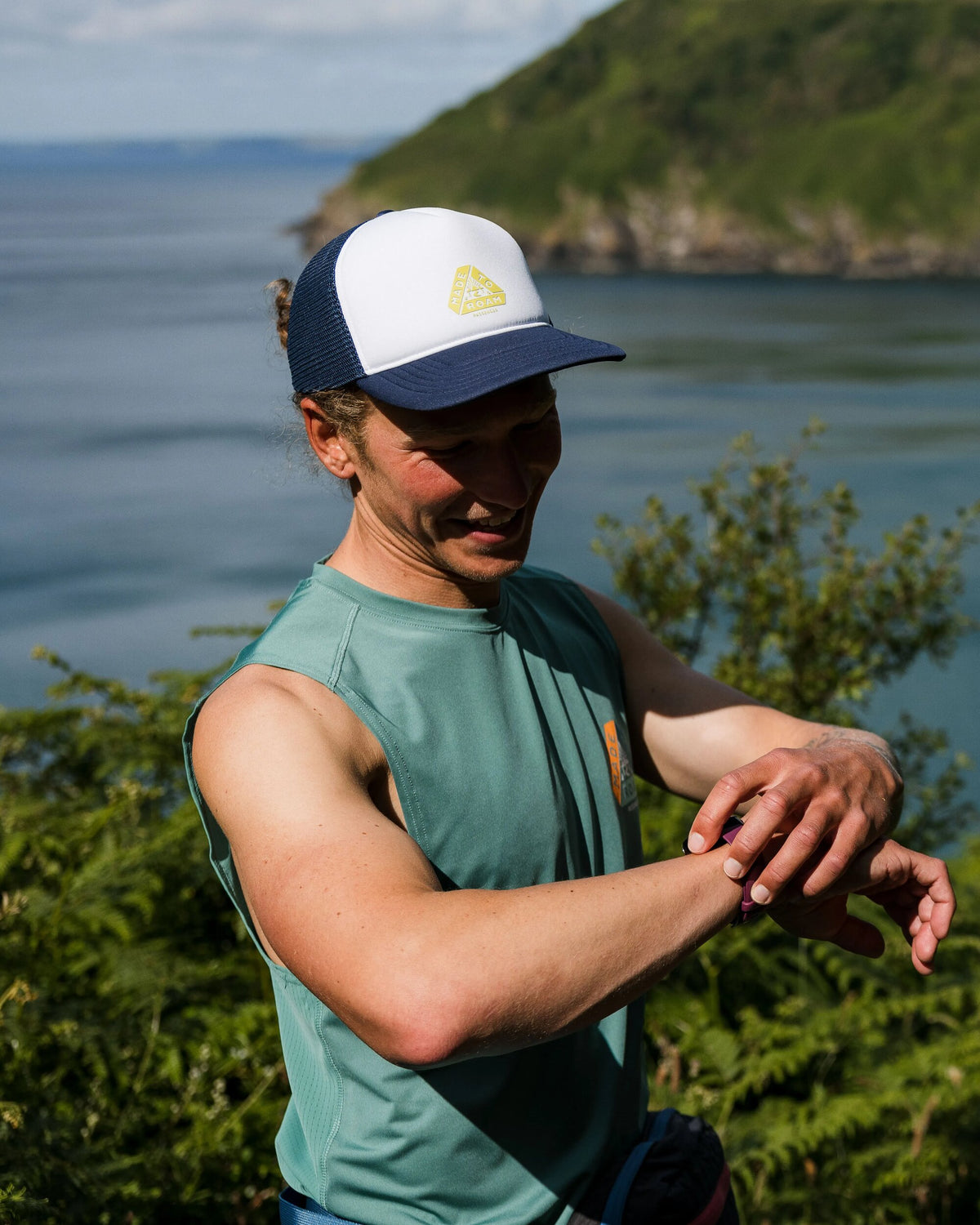 Boardwalk Active Vest - Deep Sea - 