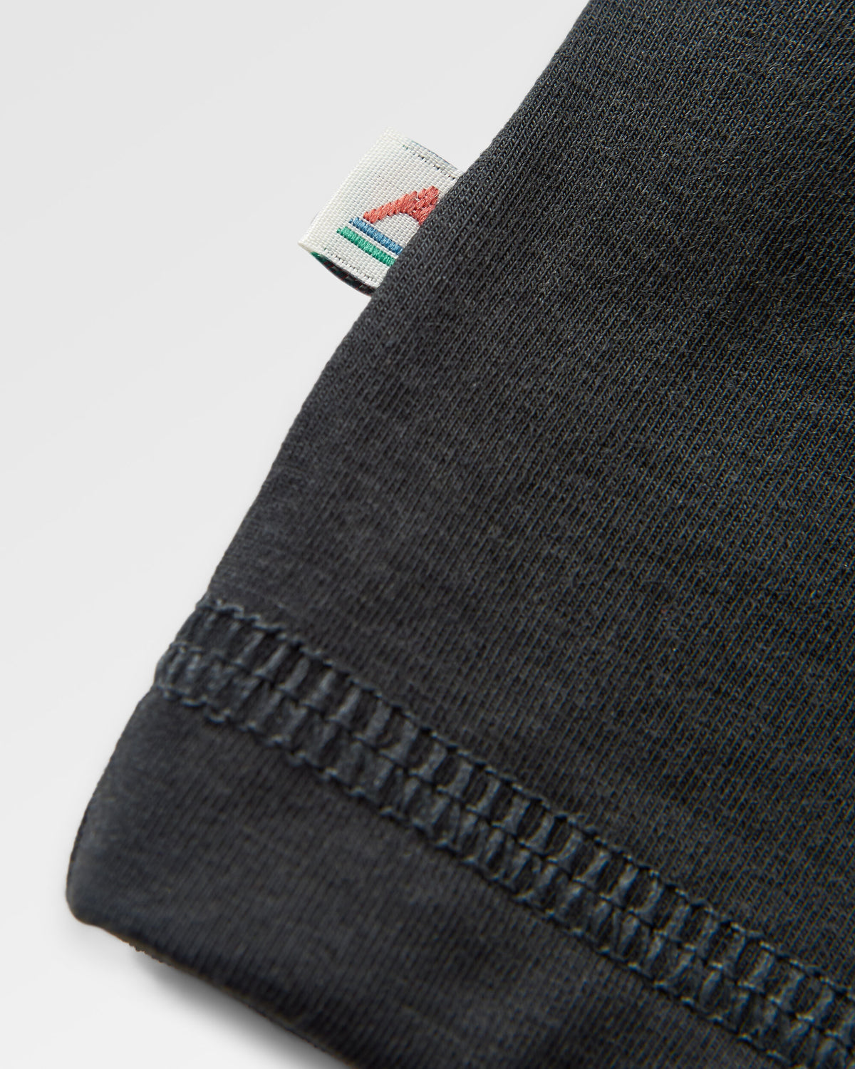 Sedona Drirelease® Active LS T-Shirt - Black - Flatlay