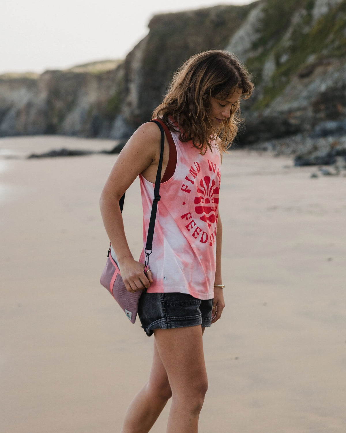 Discovery Cotton Vest - Tie Dye Shell Pink - Lifestyle