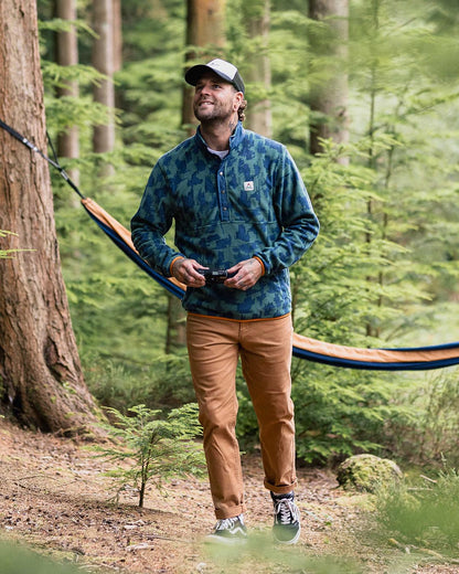 Adrift Polar Fleece - Oak Patch Deep Ocean - Lifestyle