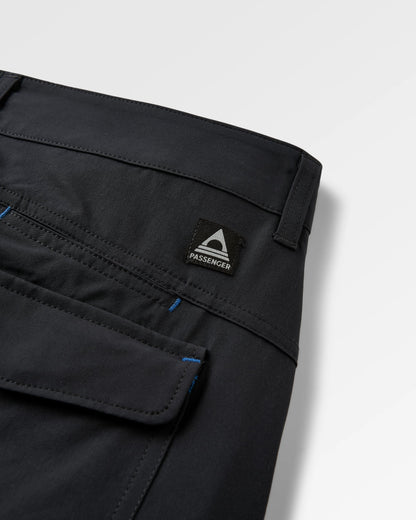 365 Trail Short - Black - Flatlay