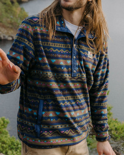 Adrift Polar Fleece - Mountain Geo Multi - Lifestyle