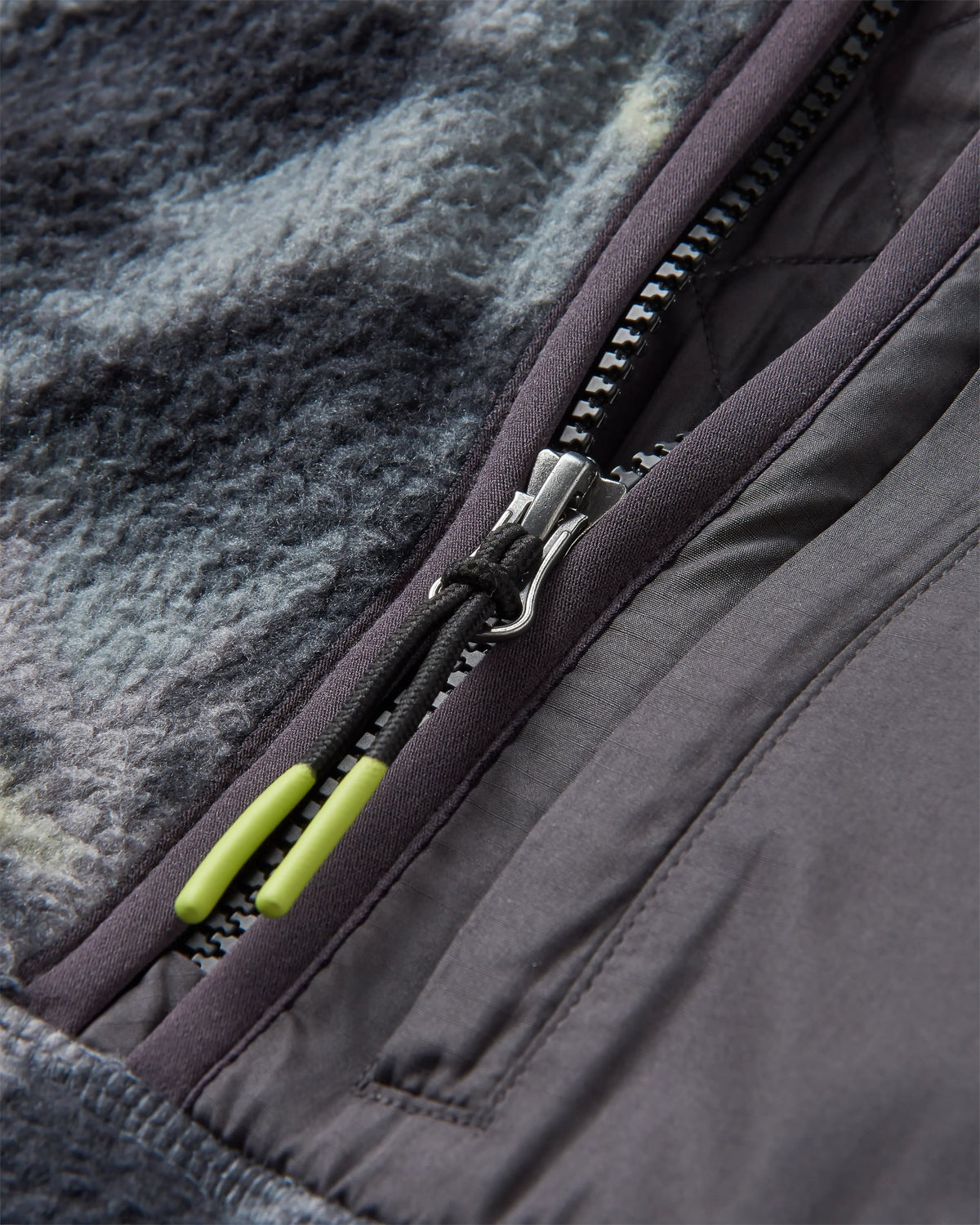 Offgrid 1/2 Zip Sherpa Fleece - Abstract Mountain Charcoal - Flatlay