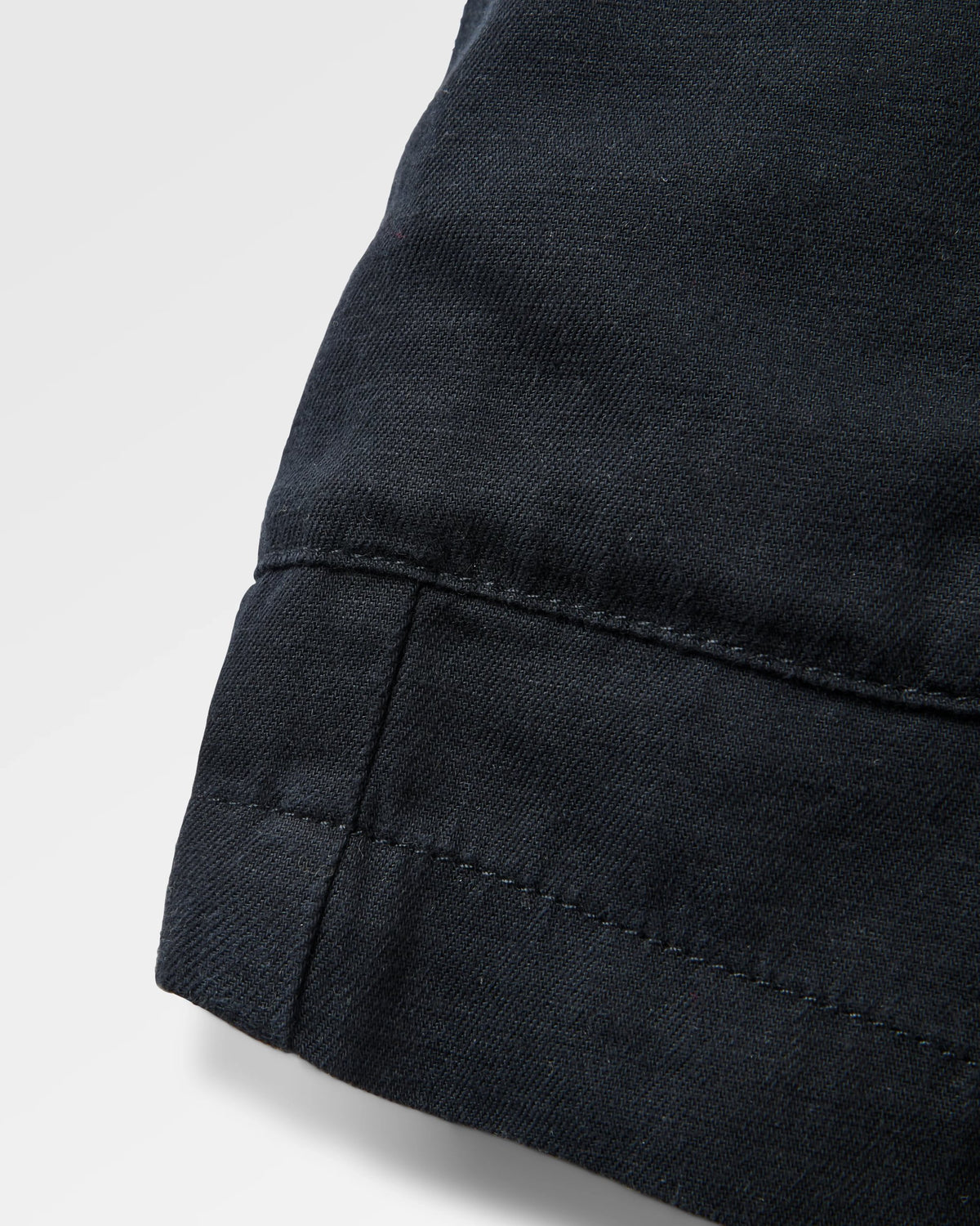 Whirl Lightweight Short - Black - Flatlay