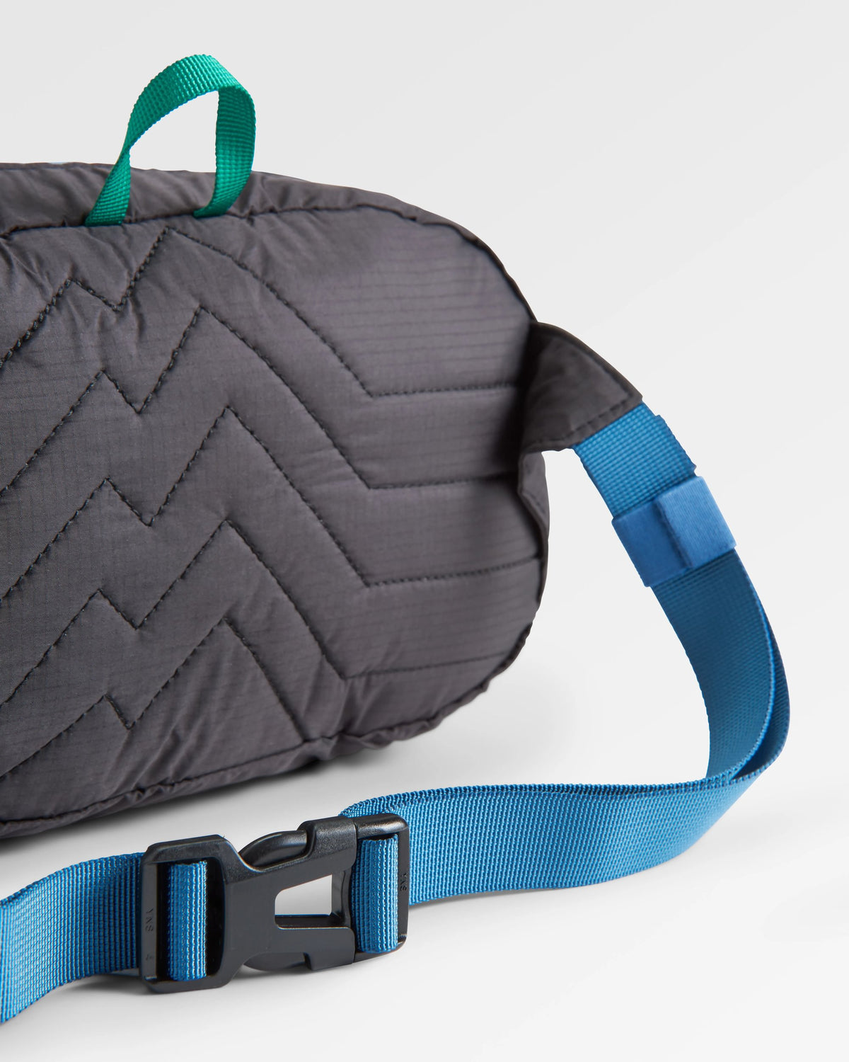 Trail Light Packable Hip Pack - Black - Flatlay